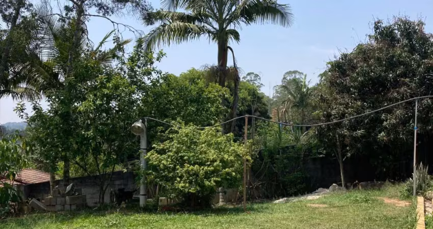 Chácara a venda em suzano, com ´tima topograia e localização