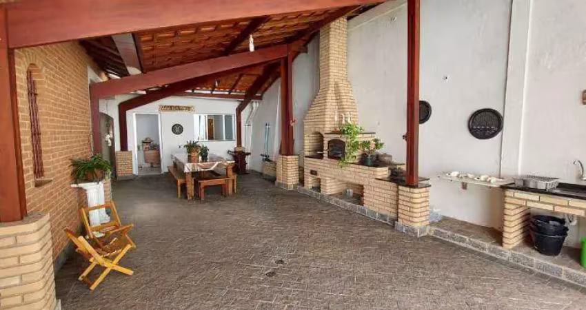 Casa com 3 quartos à venda na Avenida Francisco Monteiro, Centro, Ribeirão Pires