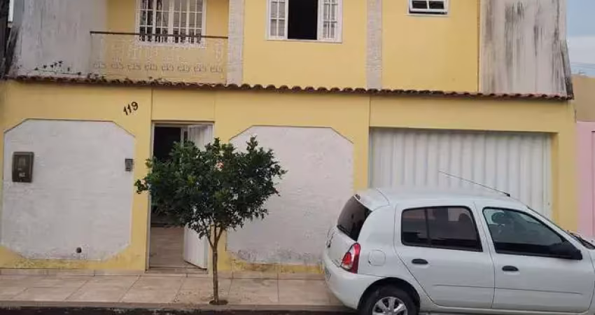 Casa com 4 quartos à venda na Rua Hilda Brandão de Miranda, 119, Parque Aeroporto, Macaé