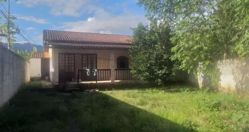 Casa para Venda em Guapimirim, Bananal, 3 dormitórios, 1 suíte, 2 banheiros, 4 vagas