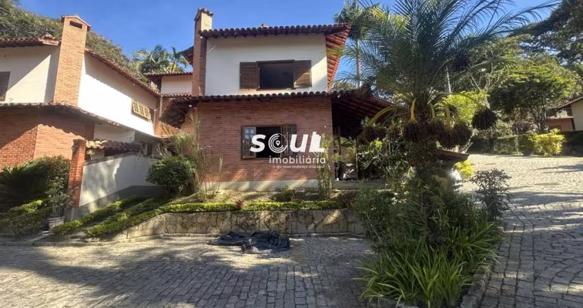 Casa para Locação em Teresópolis, Quebra Frascos, 3 dormitórios, 1 suíte, 2 banheiros, 2 vagas