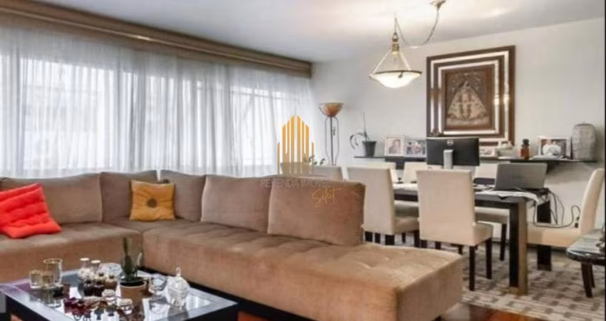 Condomínio Caeté. Apto de 240m². 3 dormes, banheiro social e 2 vagas. No bairro - Jardim Paulista.