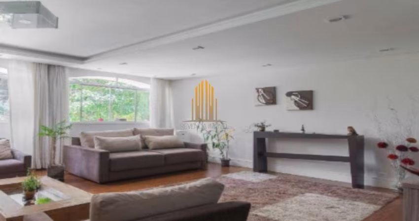 Beverly Hills Bela Vista Apartamento à venda de 263 m² com 4 dormitórios sendo 2 suítes e 2 vagas de