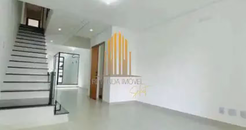 SOBRADO DE 170M², POSSUINDO 4 DORMITÓRIOS (1 SUÍTE) E 2 VAGAS, À VENDA NA REGIÃO DA CHÁCARA INGLESA.