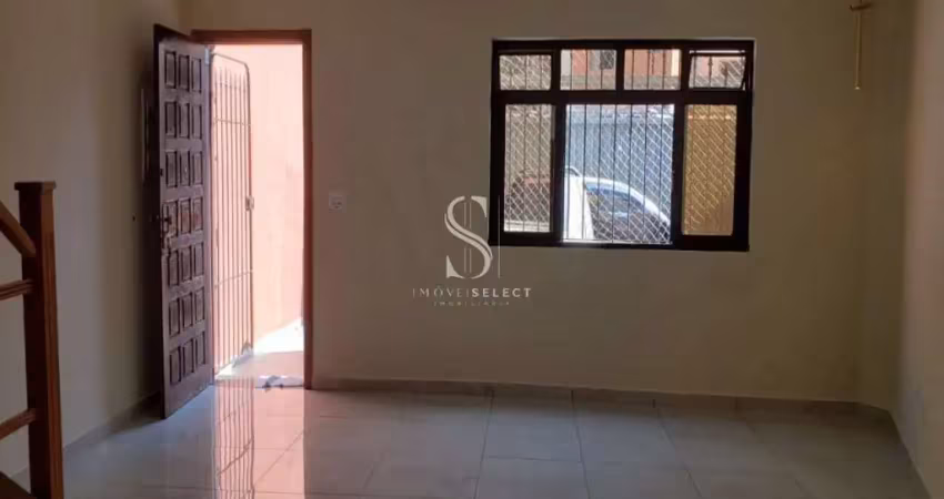 Casa localizado na região da saude, casa de 86m², possui 2 dormitórios, 1 suíte e 2 vagas sendo 1 de