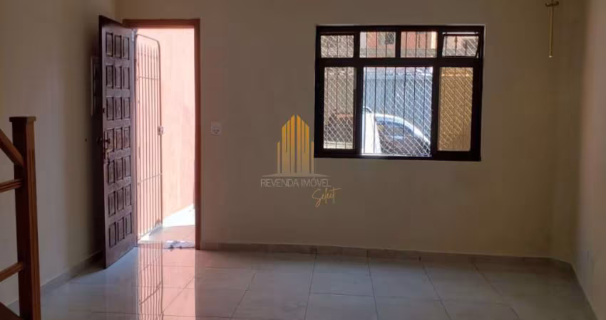 CASA LOCALIZADO NA REGIÃO DA SAUDE, CASA DE 86M², POSSUI 2 DORMITÓRIOS, 1 SUÍTE E 2 VAGAS SENDO 1 DE