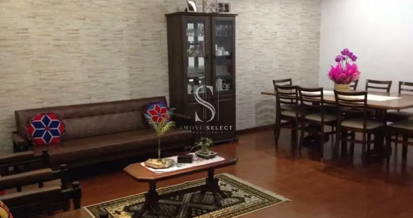 Casa de esquina - excelente localização - 4 suítes - piscina - festas para 120 pessoas casa localiza
