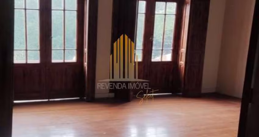 CASA ASSOBRADADA E CONSOLAÇÃO DE 700m² COM 10 QUARTOS , 5 BANHEIROS E 10 VAGAS Á VENDA