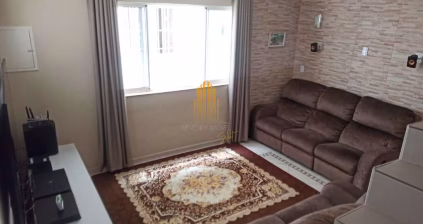 CASA ASSOBRADADA COM QUATRO DORMITÓRIOS (UMA SUÍTE), DOIS BANHEIROS E DUAS VAGAS À VENDA NO BUTANTÃ