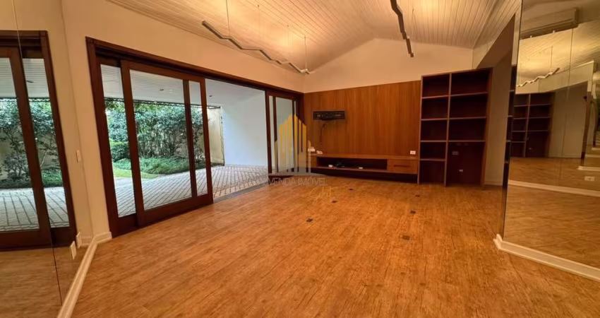 Jardim Guedala, Casa Residencial de 1003m² com 8 dormitórios, 4 suítes, 6 banheiros, 8 vagas.