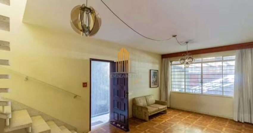 Campo Belo - Casa à venda com 178m², 3 quartos e 2 vagas.
