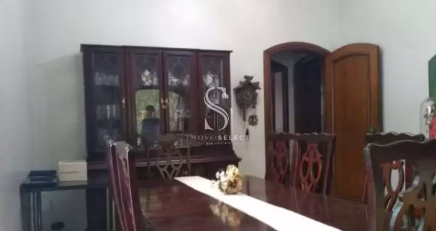 Sobrado residencial de 622m²  possui 4 dormitórios , 4 banheiros e 6 vagas á venda na região da lapa