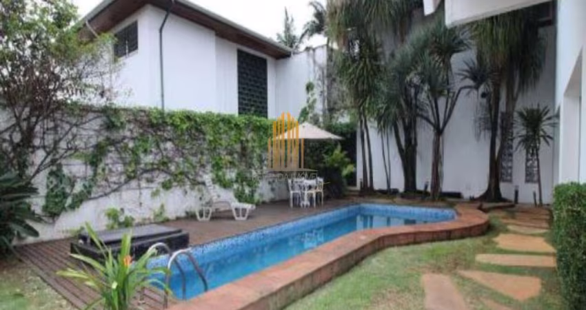 Brooklin Paulista - SP, Casa Residencial de 550m² com 4 dormitórios, 2 suítes, 7 vagas.
