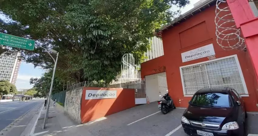 Casa assobradada em pinheiros com 400m² 3 suítes 5 banheiros 8 vagas de garagem pinheiros, casa asso