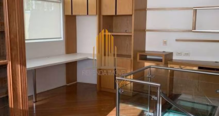 Jardim Paulistano, Sobrado Residencial de 300m² com 5 dormitórios, 3 suítes, 2 vagas.