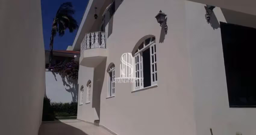 Alto da boa vista - sobrado de 320m² com 4 dormitórios e 3 suítes.