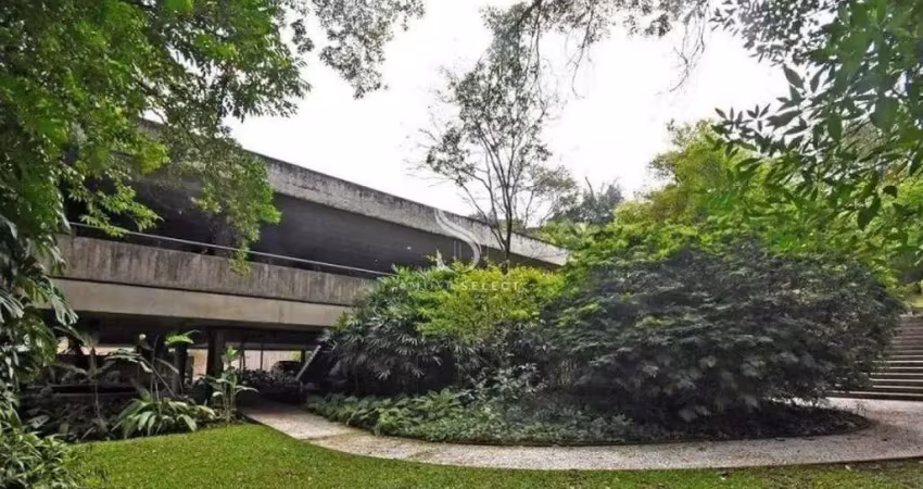 Cidade jardim - casa terrea de 976m² de area util em um terreno de 3.100m².