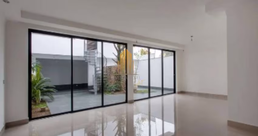 Granja Julieta - Sobrado com 360m² - 3 Quartos sendo os 3 suites, 6 banheiros e 3 vagas