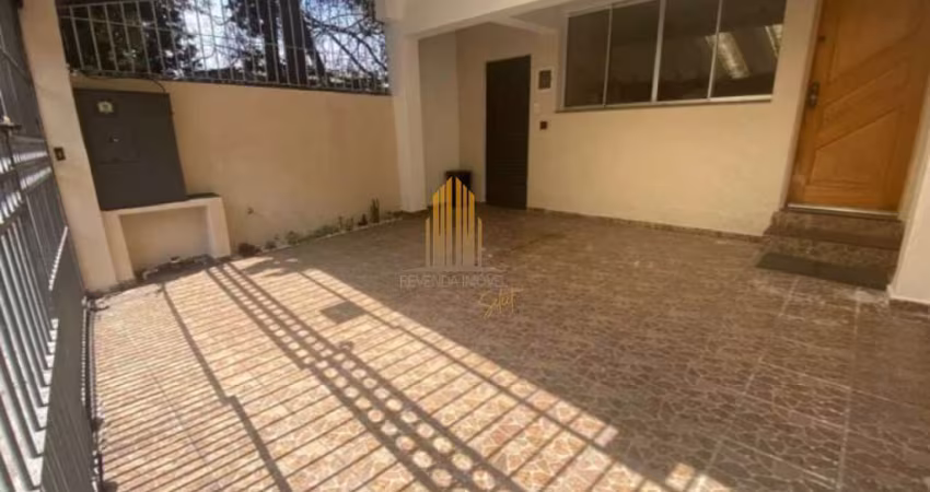 VILA MARIANA - CASA DE 155M² COM 2 DORMITORIOS, 3 BANHEIROS E 2 VAGAS.