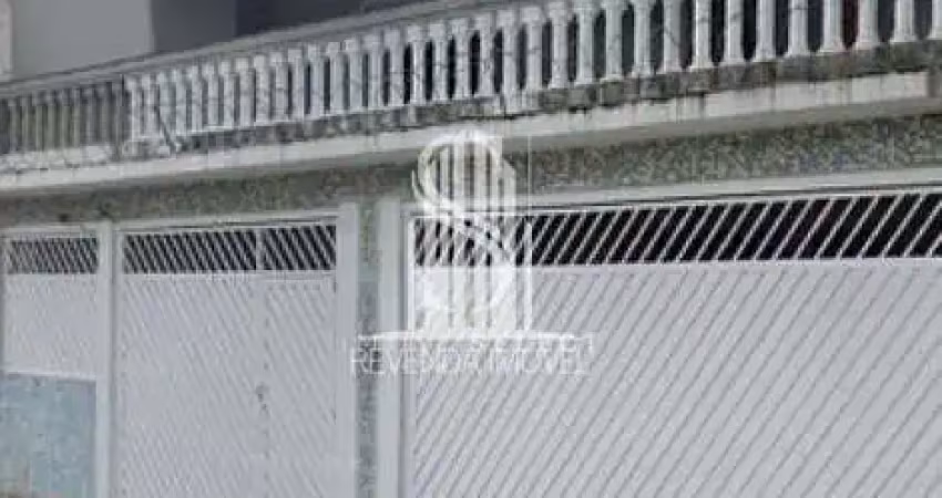 Sobrado com 300m², 4 dormitório, 3 banheiros, 3 vagas na região do morumbi.