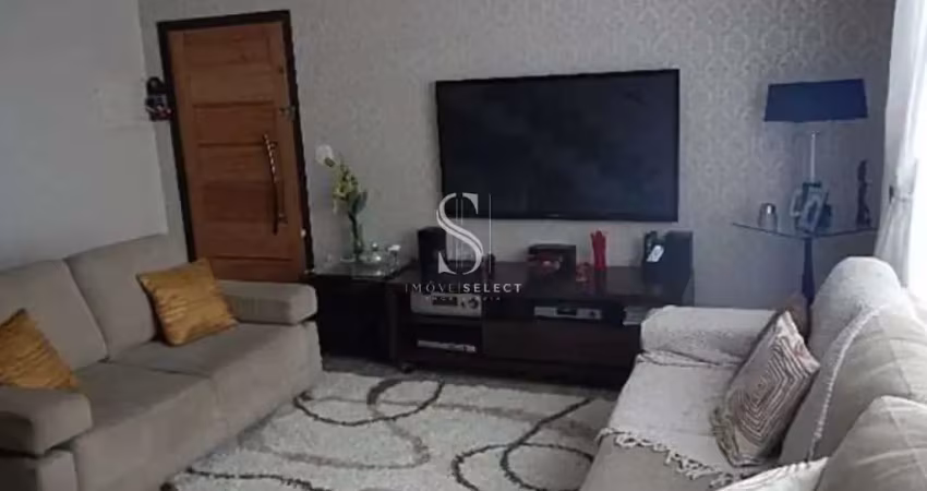 SACOMÃ - CASA ASSOBRADADA DE 220m² COM 3 QUARTOS, 1 SUITE E 4 VAGAS Á VENDA