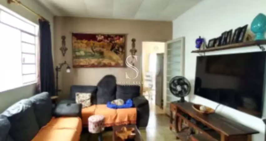 BARRA FUNDA - CASA ASSOBRADADA DE 300m² COM 3 QUARTOS , 2 BANHEIROS E 3 VAGAS Á VENDA