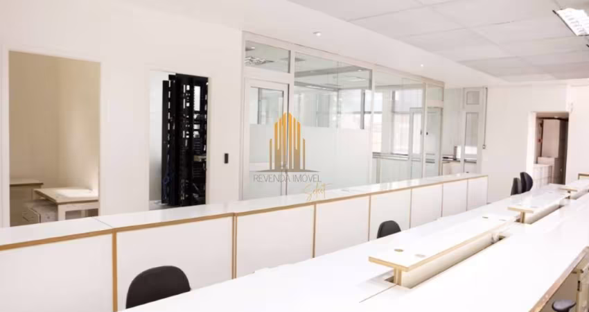 Andar Comercial em Brooklin Paulista com 888m², sendo 4 salas, 7 banheiros e 17 vagas de garagem
