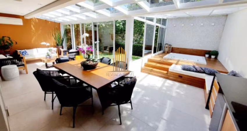 Vilaggio Monte Alegre, Casa de condomínio de 338m² com 3 suítes, 3 vagas.