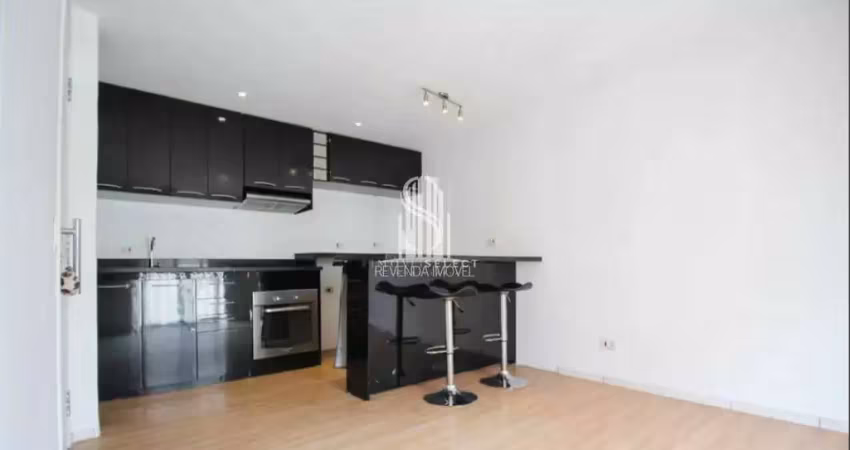 Apartamento no condomínio costa smeralda em itaim bibi com 76m² 1 dormitório 1 vaga de garagem. cond