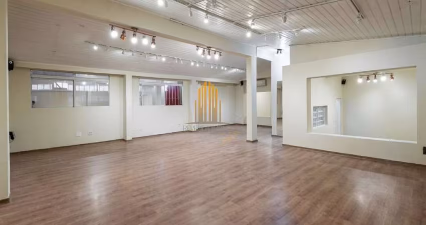 PREDIO COMERCIAL EM VILA MARIANA de 700m² com 7 salas, 3 banheiros e 3 vagas