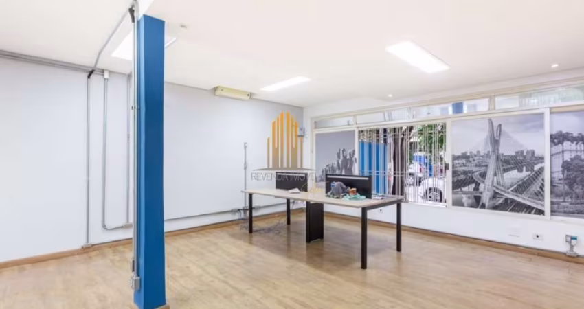 Butantã, Casa Comercial de 250m² com 2 salas, 9 vagas.