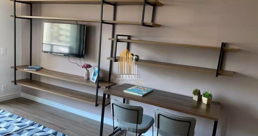 Apartamento no Condomínio: Siga Moema em Indianópolis, com trinta e seis m², uma suíte, um banheiro.