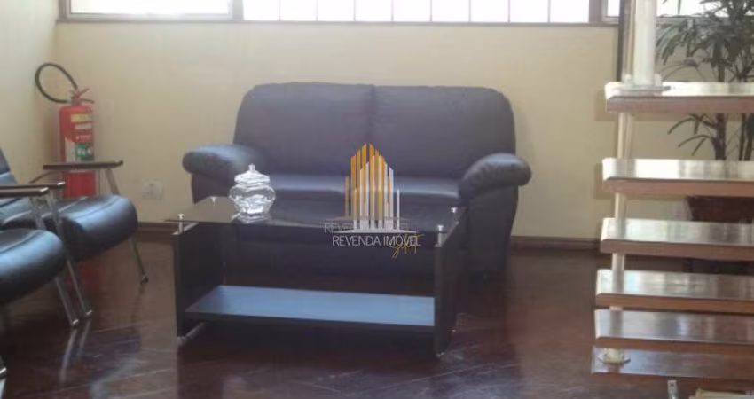 CASA COMERCIAL Á VENDA DE 218M² COM 9 SALAS, 5 BANHEIROS E 2 VAGAS EM LAPA- SÃO PAULO  CASA COMERCIA