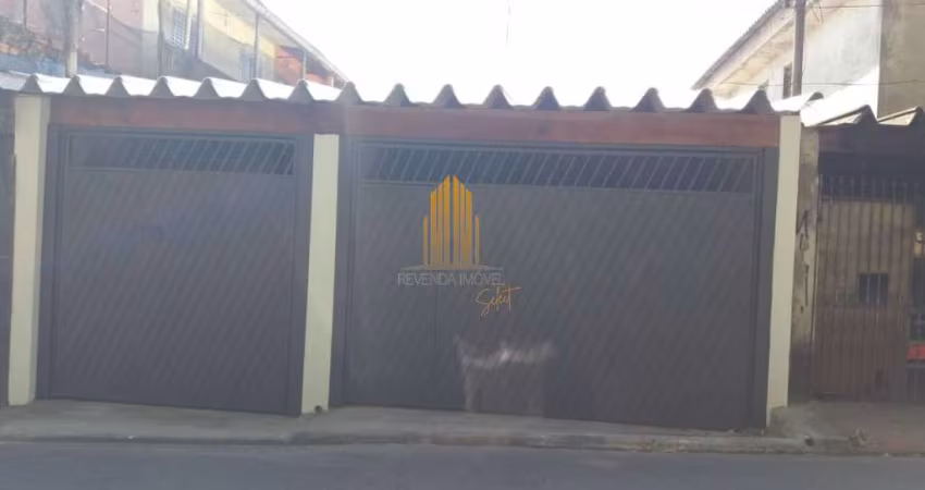 Terreno Residencial com 270m². Imovel com duas casas. ambas com garagem  No bairro - Cidade Ademar.