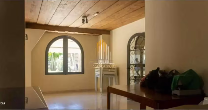Mira golf apartamento de 130m²  possui 3 dormitórios , 3 banheiros, e 2 vagas á venda em santo amaro