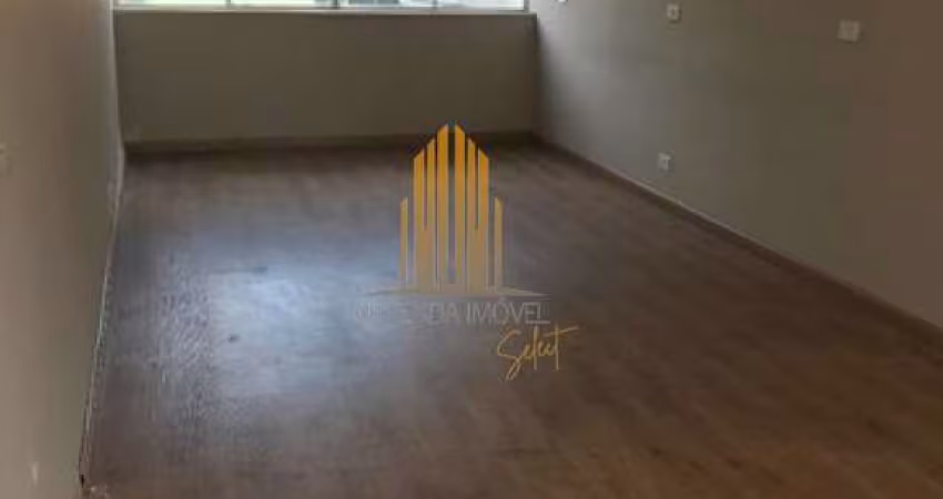 Condo. Das Bandeiras. Conjunto Comercial com 35m²,  2 Salas, Banheiro e Copa. No bairro - Pinheiros.
