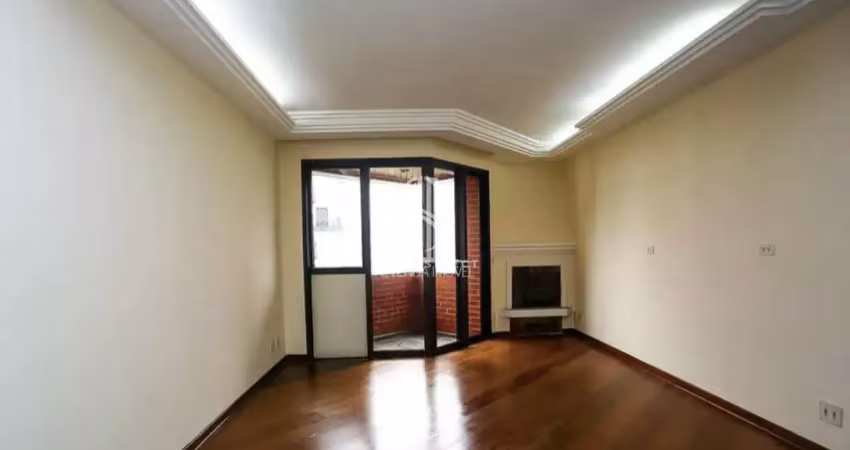 Apartamento 105m² com três dormitórios (uma suíte), quatro banheiros e duas vagas á venda no morumbi