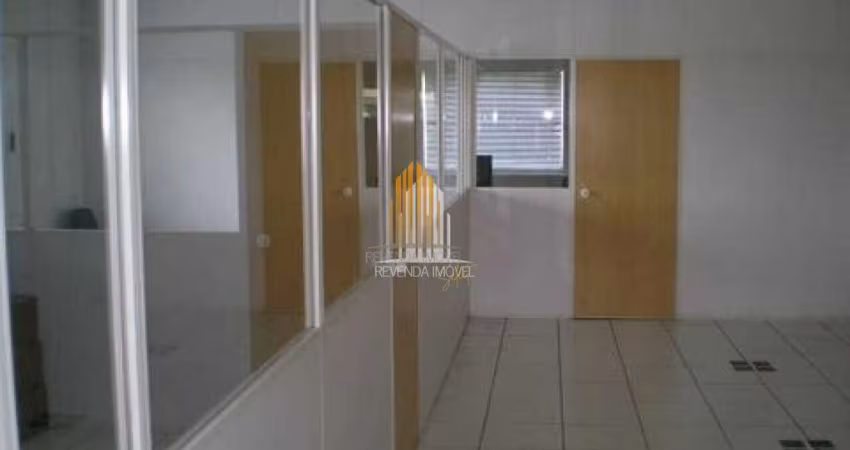 PRÉDIO COMERCIAL DE 720M² COM UM SALA, CINCO BANHEIROS, E NOVE VAGAS Á VENDA NA REGIÃO DE INTERLAGOS