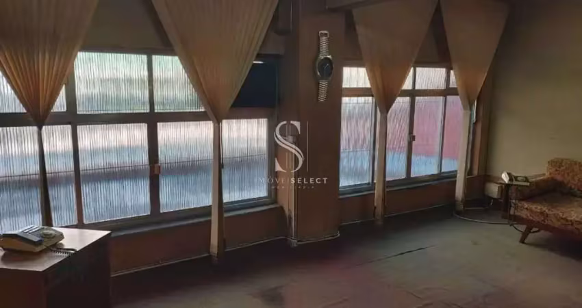 Loja comercial à venda de 510m² com 8 salas 2 salões 3 banheiros e 4 vagas de garagem na bela vista