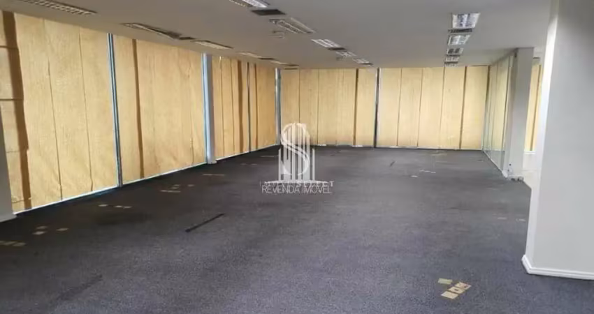 Prédio comercial de 1550m²  com 16 vagas de estacionamento na chácara santo antônio (zona sul) .