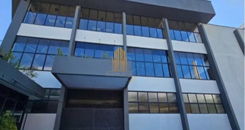 Barra Funda - SP, Galpão industrial com Escritórios de 3.647m² com 20 vagas.