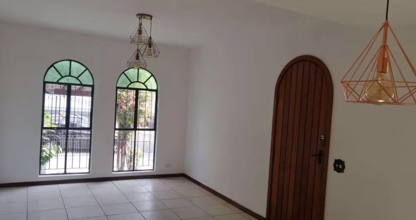 Jabaquara, Sobrado Residencial/Comercial de 136m² com 2 dormitórios, Edícula, 2 vagas.
