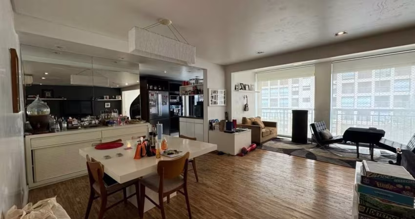 Condomínio Riverside Brownstone no Morumbi, Apartamento de 178m² com 3 suítes, 2 vagas.