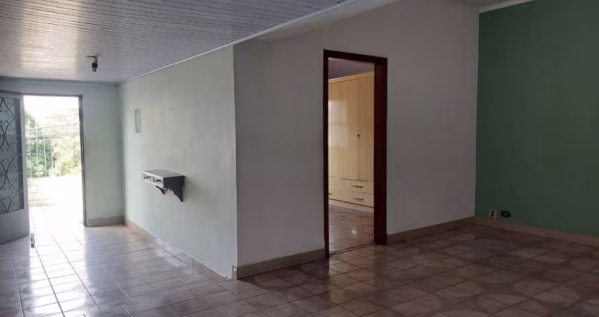 Saúde, Casa Térrea Residencial de 120m² com 2 dormitórios, 1 suíte, 2 vagas.