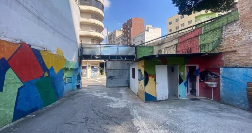 Santa Cecilia, Galpão Comercial à venda de 422m² com 2 banheiros.