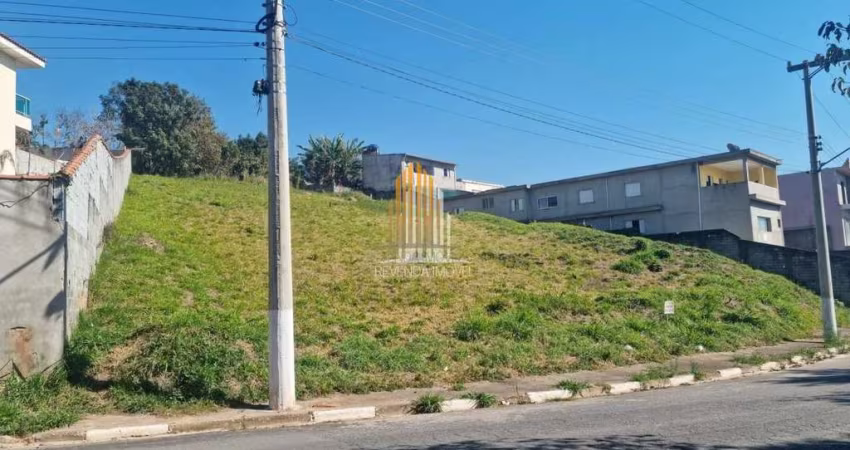 TERRENO EM DECLIVE DE 1475M² Á VENDA NO  JARDIM ANGELA