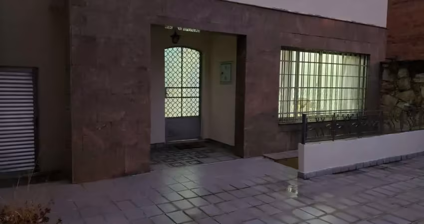 Ipiranga, sobrado residencial de 361m² com 4 suítes, 3 vagas.