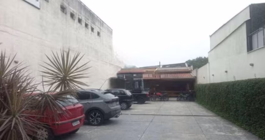 Casa comercial em Santo Amaro com 400m²