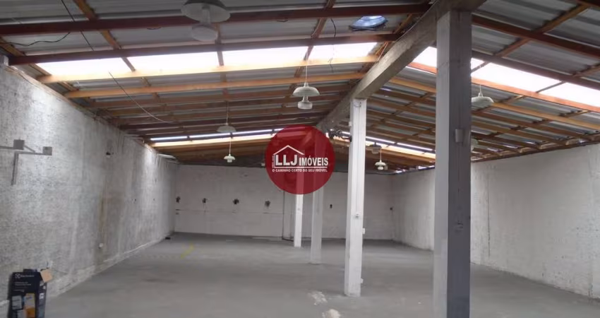 Excelente barracão 380m2, terreno 500 m2, regiao alta R  750 mil prox linha verde