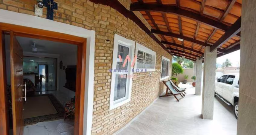 Casa com 3 dormitórios à venda, 174 m² por R$ 1.100.000 - Indaiá - Caraguatatuba/SP
